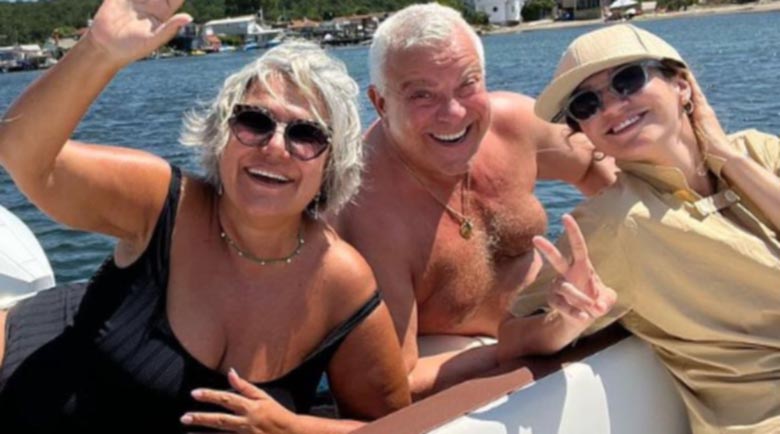 Марта Вачкова стана на 64 г., празнува на яхта