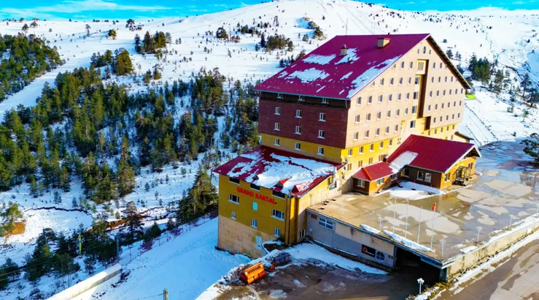 79 станаха жертвите на пожара в ски курорта Карталкая